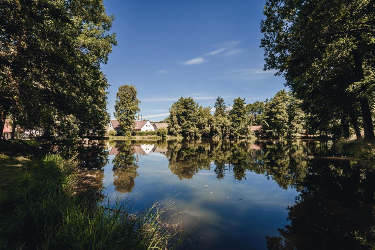 Resort Mlyn Cernovice Cernovice (Vysocina) Exterior foto